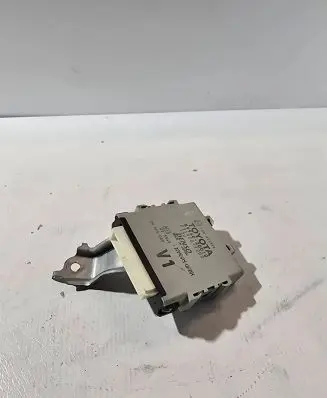 Toyota Avensis T270 Other control units/modules 8994020010 10R023349 0319001200