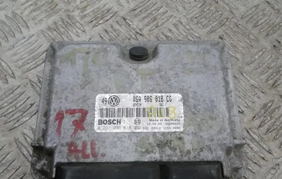 Volkswagen Golf IV Other control units/modules 06A906018CG