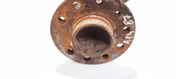 Opel Zafira B Rear wheel hub