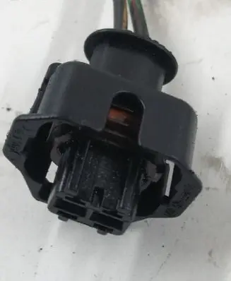 Ford Focus Fuel injector wires 