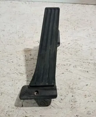 BMW 4 F36 Gran coupe Accelerator throttle pedal 175489