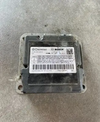 Mercedes-Benz Sprinter W906 Airbag control unit/module A0009004802 0285011117