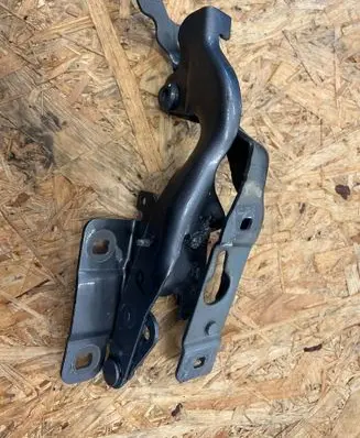 Mercedes-Benz CLA C117 X117 W117 Engine bonnet/hood hinges A1178800228 7G3009