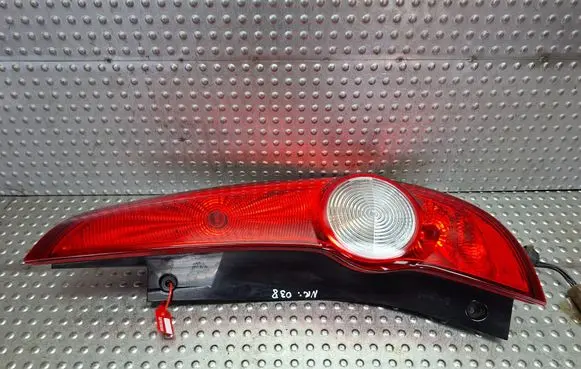 Opel Agila B Rear/tail lights S27639038 89071609
