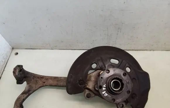 Audi A8 S8 D3 4E Front wheel hub spindle knuckle 4E0258M