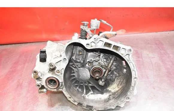 KIA Cerato Manual 6 speed gearbox J51873