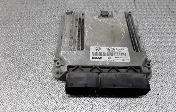 Volkswagen Golf V Engine control unit/module 03G906016CB 0281011900