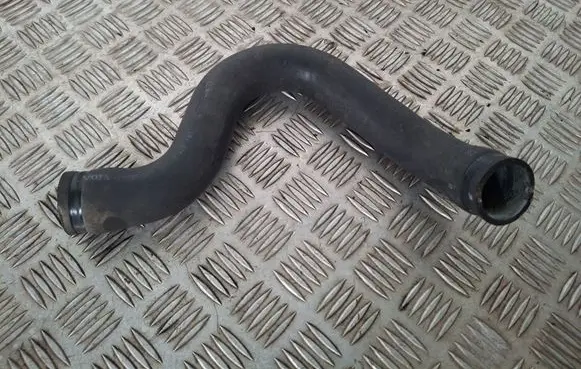 Volvo V70 Engine coolant pipe/hose 08671393