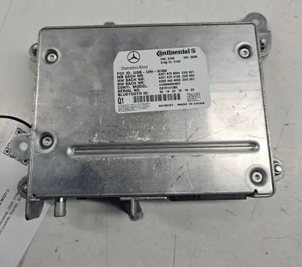 Mercedes-Benz S W221 Bluetooth control unit module A2218709092