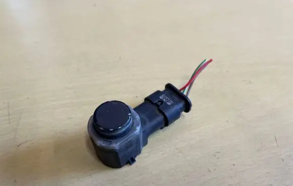 Volkswagen PASSAT B7 Parking PDC sensor 1S0915275
