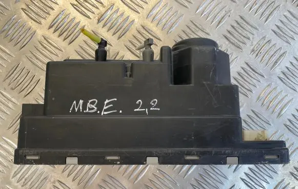 Mercedes-Benz E W210 Central locking vacuum pump 2108000448