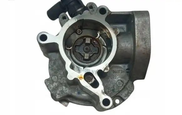 Skoda Superb B8 (3V) Vacuum pump 06K145100AE