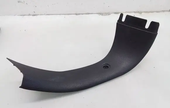 BMW 1 E81 E87 Tailgate/trunk side cover trim 