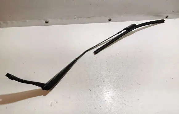 Volvo V60 Front wiper blade arm 30753505