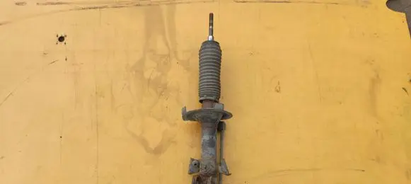 Mercedes-Benz Vito Viano W638 Front shock absorber/damper 6383200713