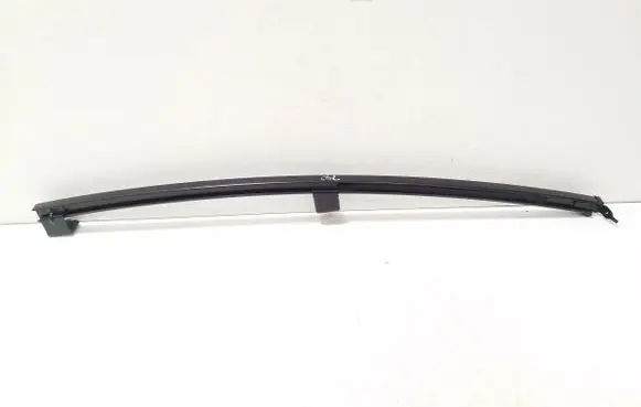Subaru Impreza VI Rear door windshield rail 
