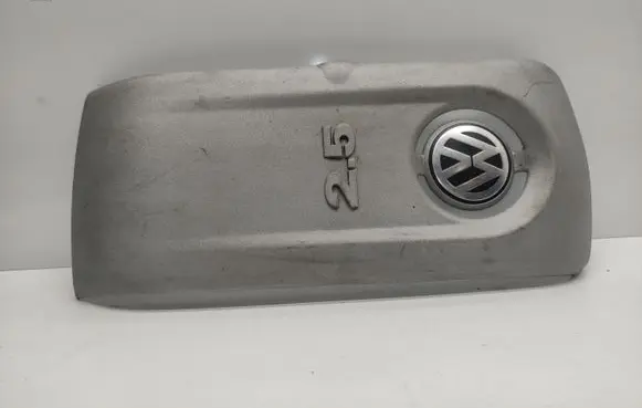 Volkswagen Jetta V Engine cover (trim) 07K129601C