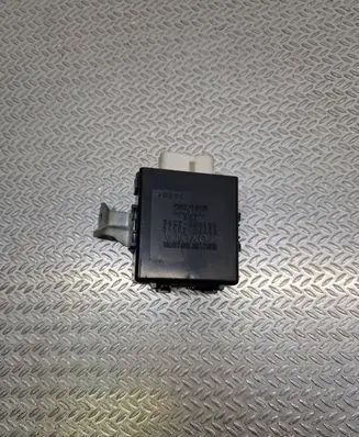 Lexus IS 200-300 Door control unit/module 8597053010 0515003390