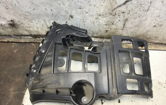 BMW 3 E30 Rear bumper mounting bracket 2991780