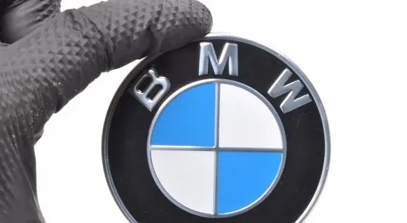 BMW i4 Manufacturer badge logo/emblem 9498991