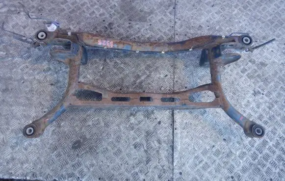 Volkswagen PASSAT B6 Rear axle beam 