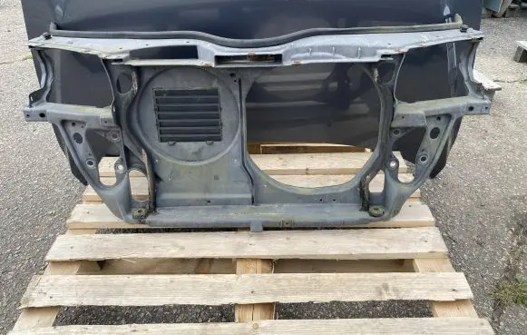 Volkswagen PASSAT B5 Radiator support slam panel 3B0805594