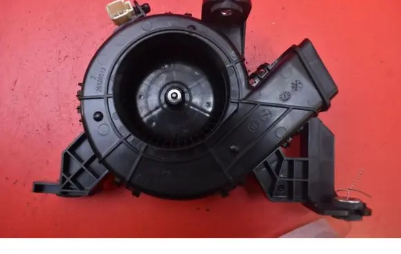 Hyundai Kona I Heater fan/blower 25120014