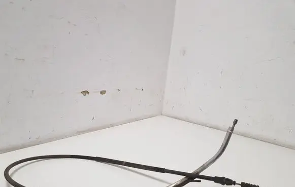 Handbrake/parking brake wiring cable