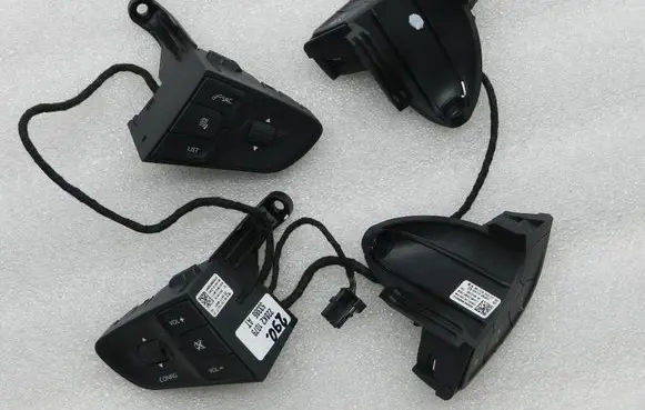 Peugeot 508 Steering wheel buttons/switches 96780478ZE 1028990S54A