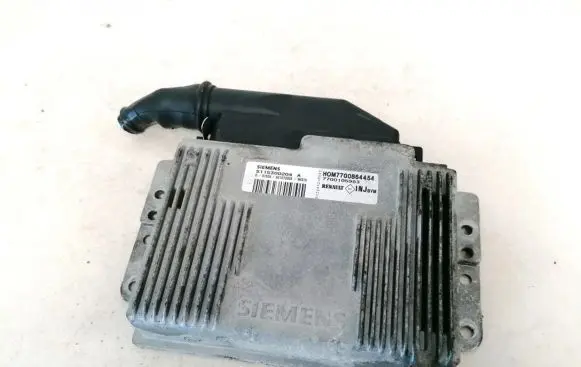 Renault Megane I Engine control unit/module 7700105983 hom7700864454
