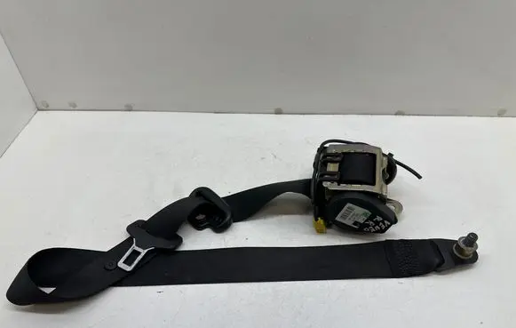 Mercedes-Benz Vaneo W414 Rear seatbelt 561009801