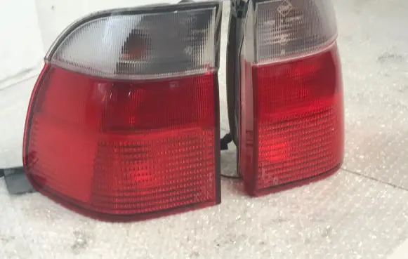 BMW 5 E39 Rear/tail lights 2496321 2496339