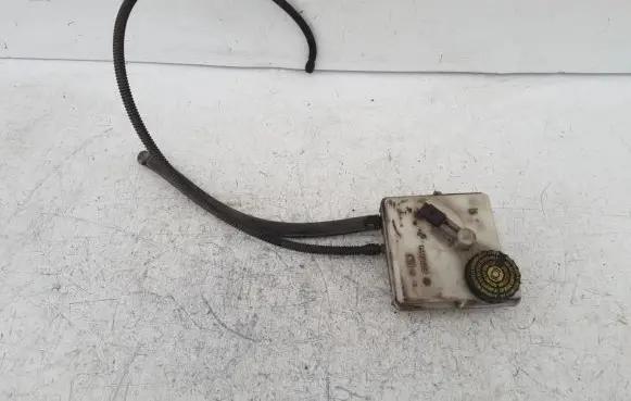 Citroen Xsara Brake fluid reservoir 