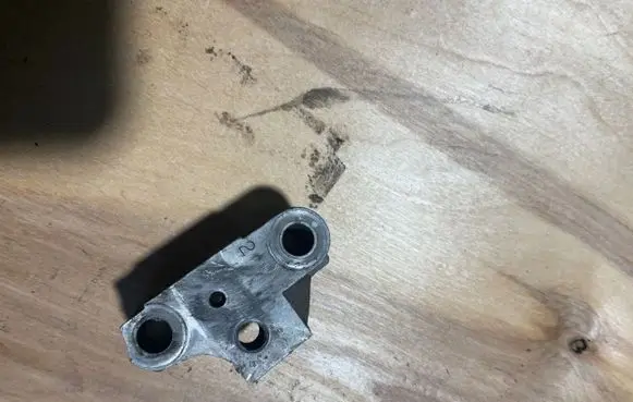 Mitsubishi Pajero Camshaft holder 