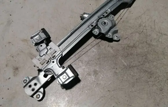 Buick Encore GX I Front door window regulator with motor 42748830 42748834