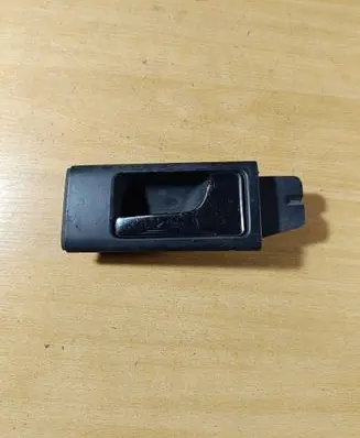 Audi A6 S6 C4 4A Front door interior handle 4A0837020B
