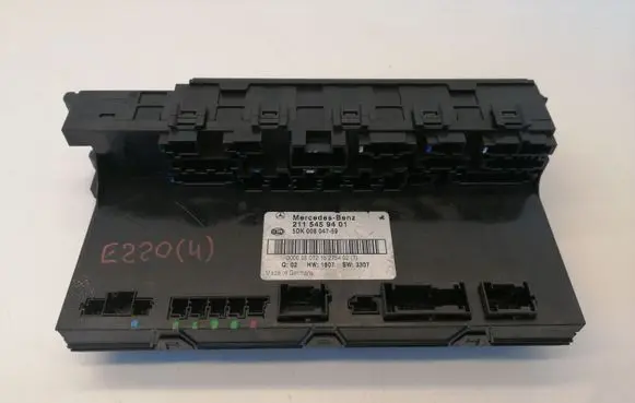 Mercedes-Benz E W211 SAM control unit 2115459401