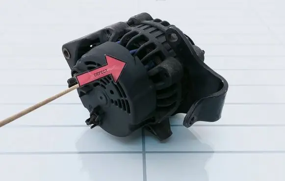 Opel Zafira A Generator/alternator 100A225 UC171BA
