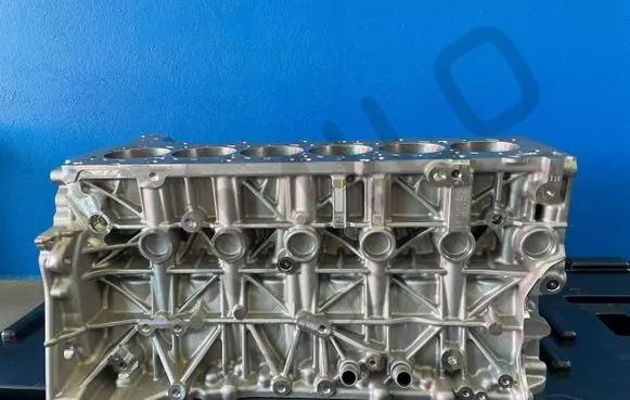 BMW 7 F01 F02 F03 F04 Engine block