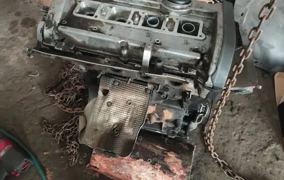 Volkswagen PASSAT B5 Engine