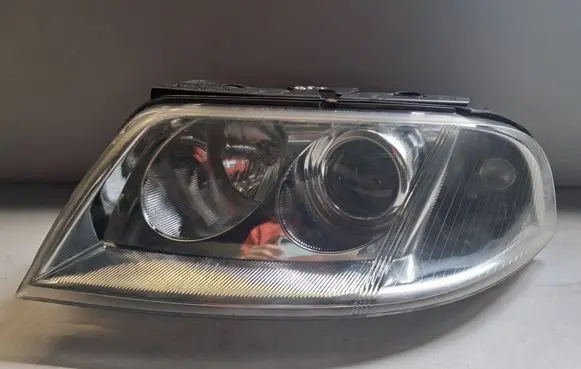 Volkswagen PASSAT B5.5 Headlight/headlamp 13811380 E13175