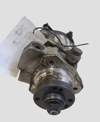 Ford Mondeo Mk III Fuel injection high pressure pump R9044Z100A