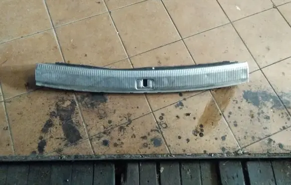 Audi A6 S6 C6 4F Trunk/boot sill cover protection 4F9864483
