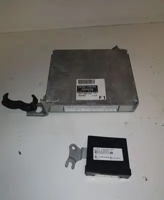 Toyota Corolla Verso E121 Engine ECU kit and lock set 896610F010