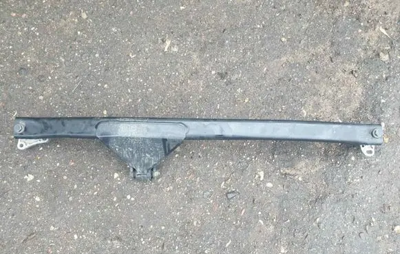 Volvo S60 Engine mounting bracket 30671357