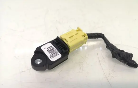 Lexus IS 220D-250-350 Airbag deployment crash/impact sensor 8983102020 0657226291