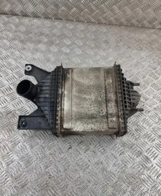 Land Rover Discovery 5 Intercooler radiator