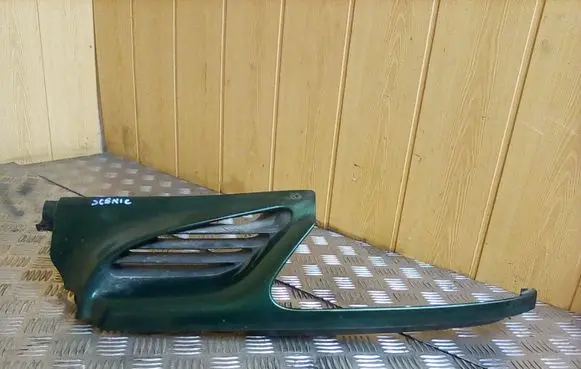 Renault Scenic I Front bumper upper radiator grill