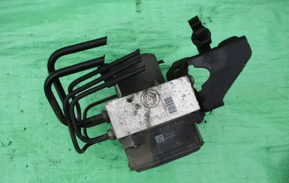 Ford Mondeo MK IV ABS Pump 9G912C405AA