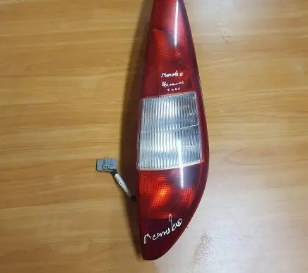 Ford Mondeo Mk III Rear/tail lights 1S7113404C
